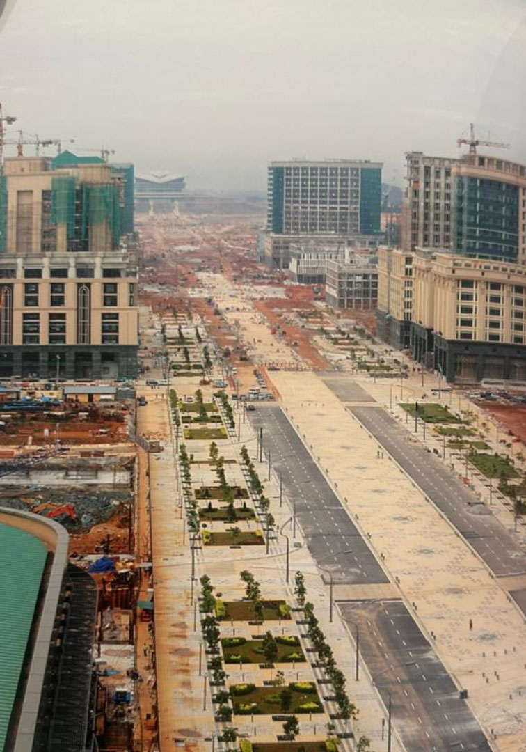 Putrajaya’s central boulevard and government precinct under construction as the new administrative capital takes shape.